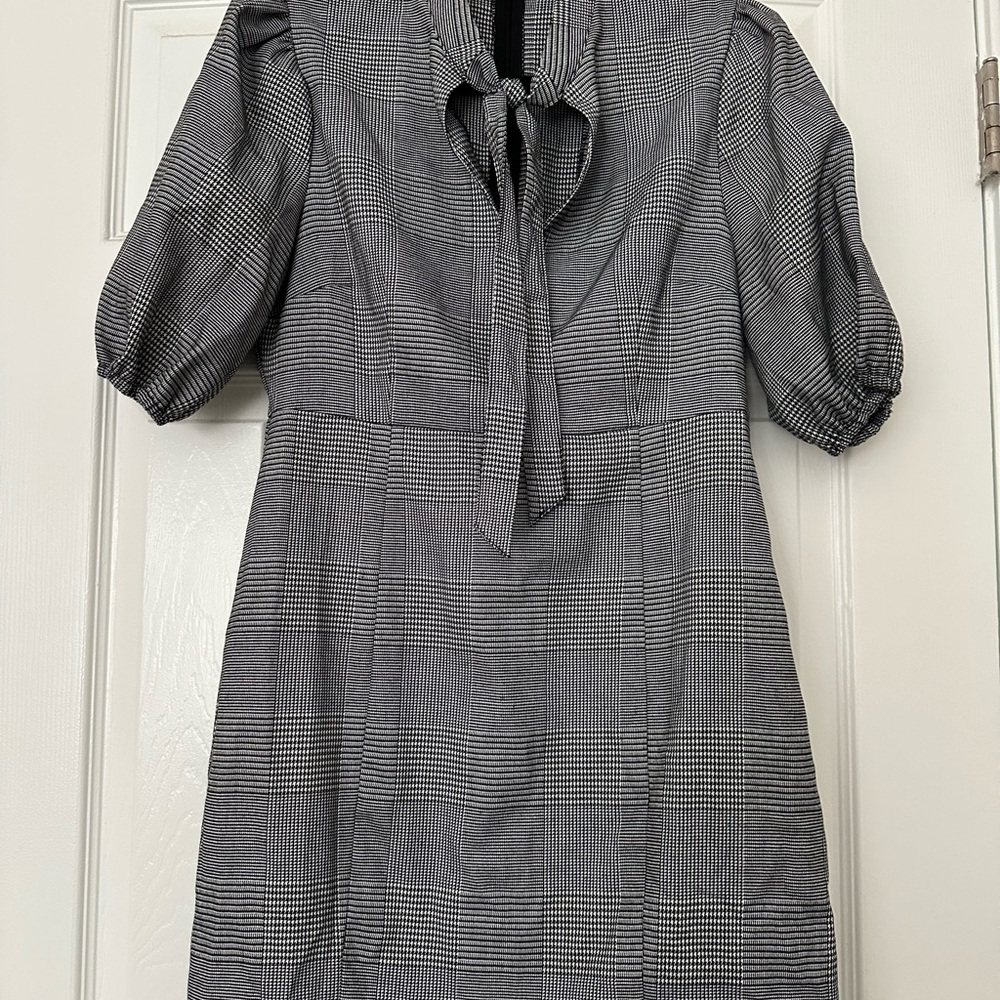 Forever 21 Black and White Plaid Long Sleeve Dress